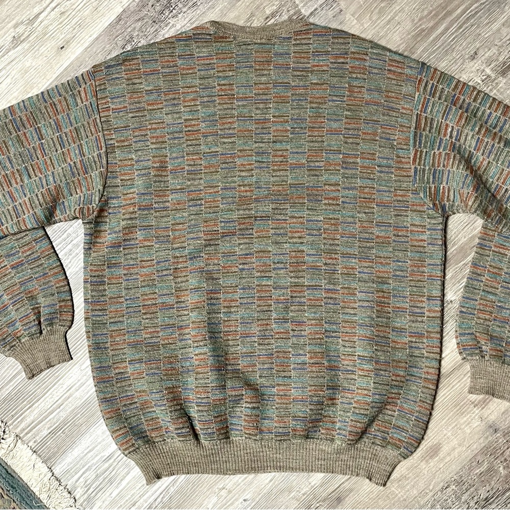 Vintage 1990s Tricots St. Raphael Textured Merino Wool 3D Knit Crewneck Sweater - Picture 8 of 11